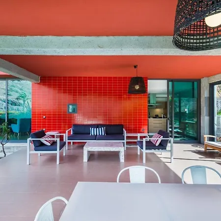 Stunning Detached Garden With Private Pool فيلة San Bartolomé